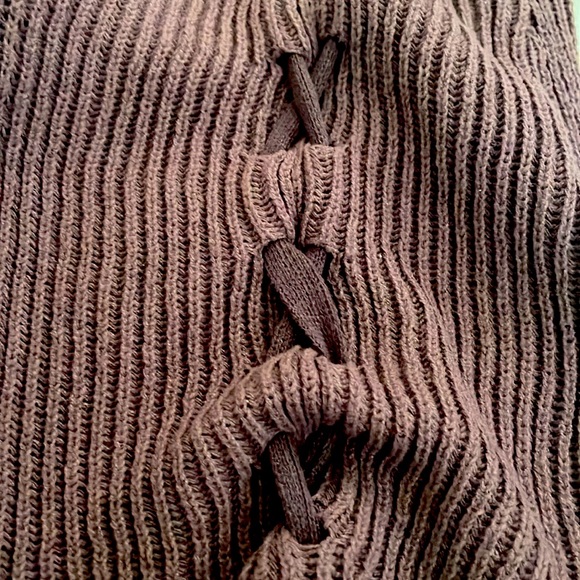 Brown zip up sweater - Picture 2 of 2